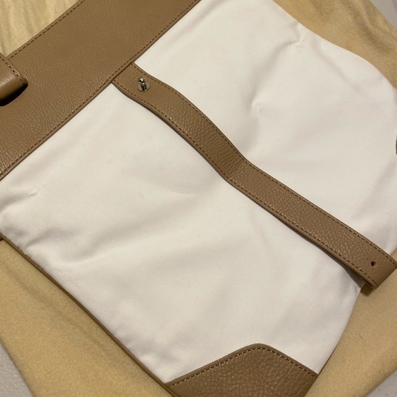 Burberry handbag - Picture 4 of 8